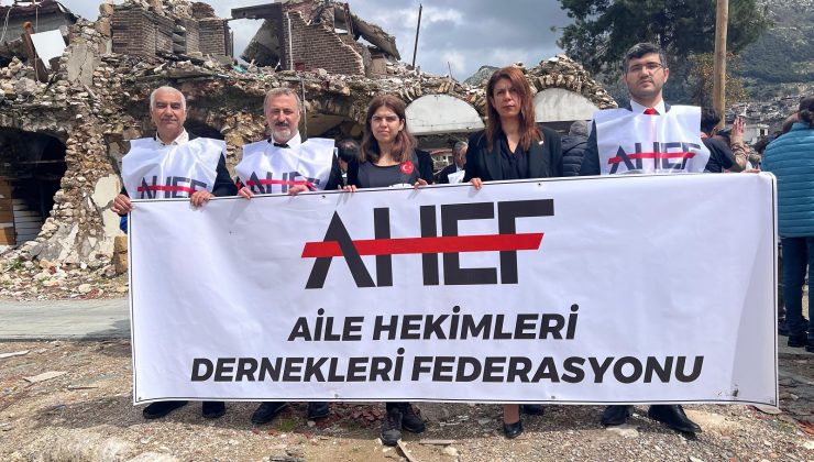 AİLE HEKİMLERİ HATAY’DA MESLEKTAŞLARINA DESTEK VERDİ
