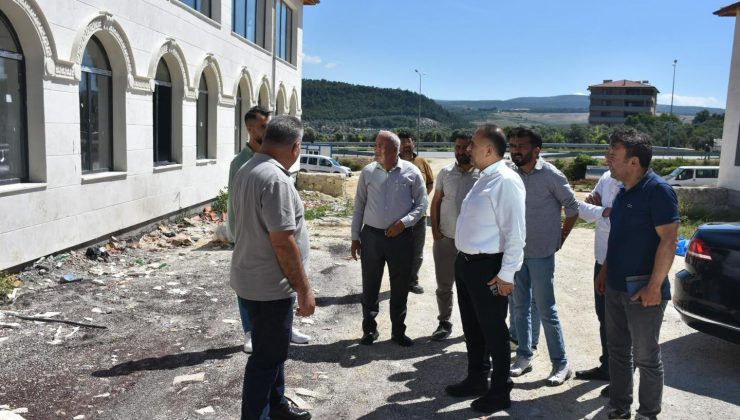 BAŞKAN SARI ENSTİTÜ ÇALIŞMALARINI İNCELEDİ