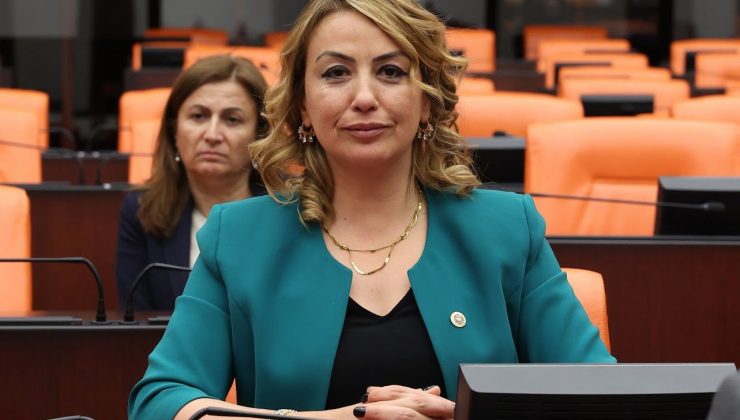 KARA: EĞİTİMİ SİL BAŞTAN TARTIŞMALIYIZ