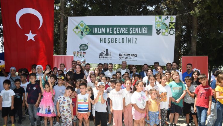 BAŞKAN YAPAR, İKLİM VE ÇEVRE ŞENLİĞİ’NDE ÇOCUKLARLA BİRLİKTE EĞLENDİ