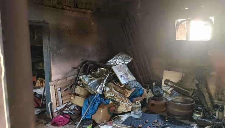 KUMLU’DA YANAN EVDE MADDİ HASAR OLUŞTU