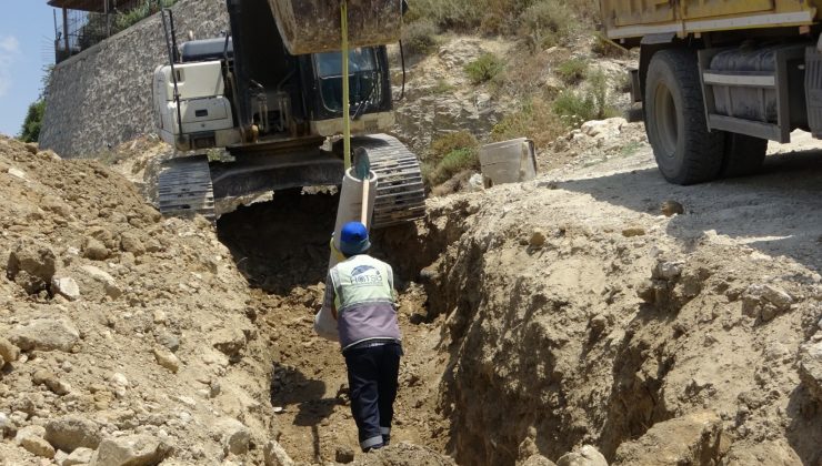 DEFNE DURSUNLU MAHALLESİ’NDE ALTYAPI İHTİYACI KARŞILANIYOR