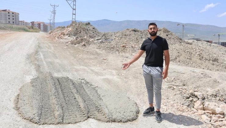 MİKSERİN YOLA BETON DÖKTÜĞÜ ANLAR KAMERADA