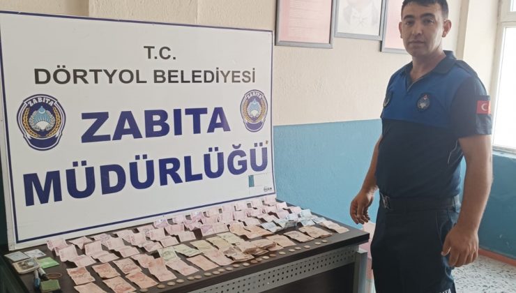 DİLENCİNİN ÜZERİNDEN 5 BİN TL PARA ÇIKTI  