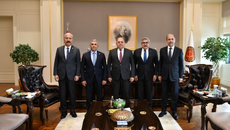 MİLLETVEKİLLERİNDEN KERKEZ’E TEBRİK ZİYARETİ
