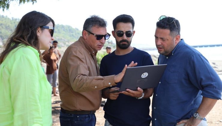 BAŞKAN DÖNMEZ, PLAJ ÇALIŞMALARINI DENETLEDİ