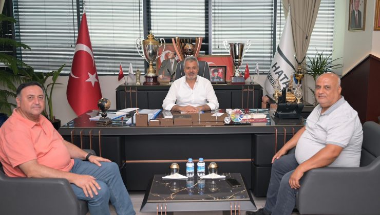 GAZETECİLERDEN ÖNTÜRK BELEDİYECİLİĞİNE TAM NOT