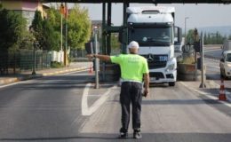 YASAK SAATLERDE TRAFİĞE ÇIKAN KAMYONA CEZA