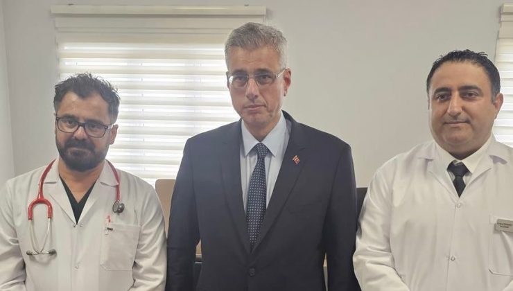 BAKAN MEMİŞOĞLU’NDAN FEDAKAR HEKİME ÖVGÜ