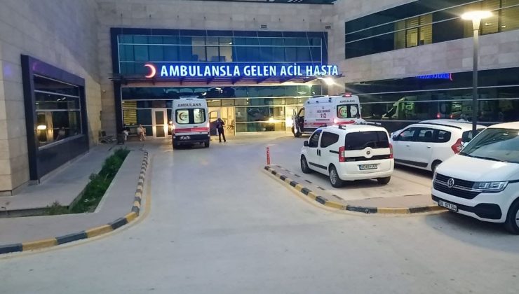 FABRİKADA ÜZERİNE BORU DEVRİLEN İŞÇİ HAYATINI KAYBETTİ