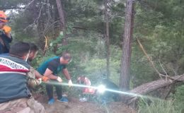 AMANOS DAĞLARINDA UÇURUMDAN DÜŞEN ŞAHIS OPERASYONLA KURTARILDI