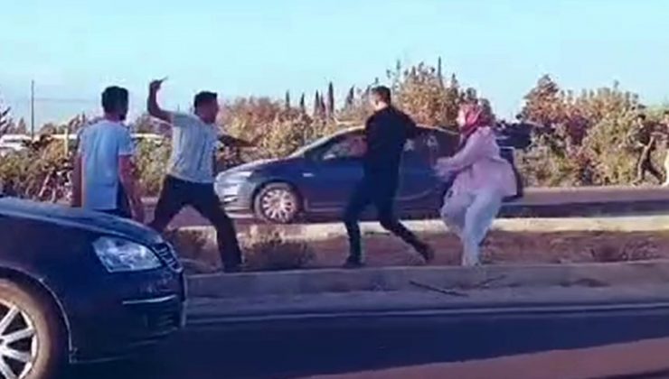 OTOBÜS ŞOFÖRÜ, OTOMOBİL SÜRÜCÜSÜNE BIÇAKLA SALDIRDI  