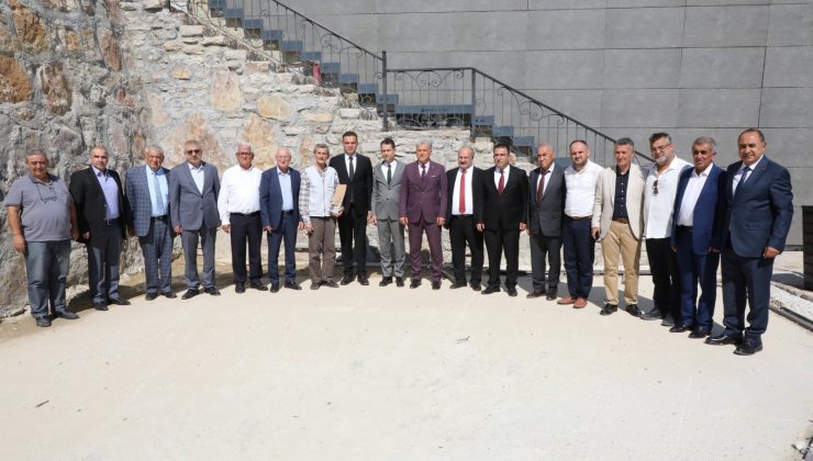 HBB BAŞKAN VEKİLİ TEKÖZ, AHİLİK HAFTASI’NDA ESNAFLARI MİSAFİR ETTİ