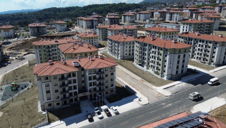TEKNOLOJİ DEVİ BAYKAR’IN İNŞA ETTİĞİ DEPREM KONUTLARINDA YAŞAM BAŞLADI