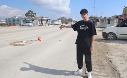 KAMYON GEÇERKEN YERİNDEN FIRLAYAN RÖGAR KAPAĞI METRELERCE HAVAYA UÇTU