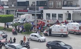 ANNE VE OĞLUNUN YARALANDIĞI KAZA KAMERADA 