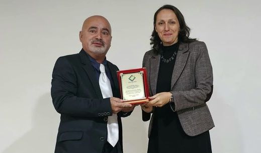 PROF. DR.  SEDAT CERECİ’YE VYYÜ’DEN ÖDÜL