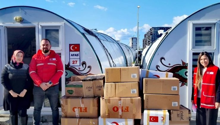 TÜRK KIZILAYI KALPLERİ ISITTI