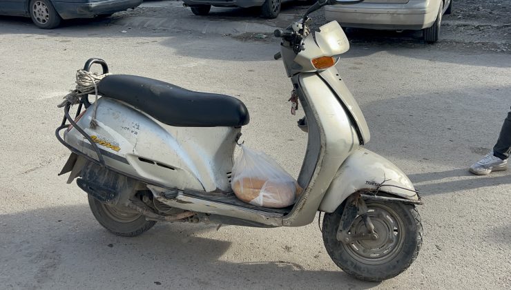 KAZADA YARALANAN SÜRÜCÜDEN GERİYE MOTOSİKLETİNE ASTIĞI EKMEĞİ KALDI