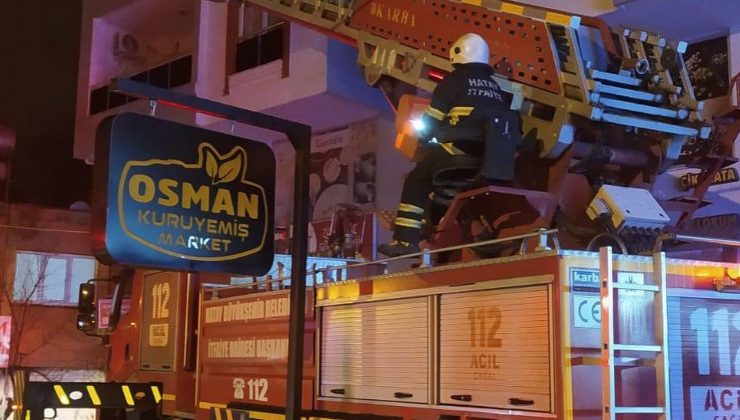 DUMANDAN ETKİLENEN VATANDAŞLARI İTFAİYE KURTARDI  