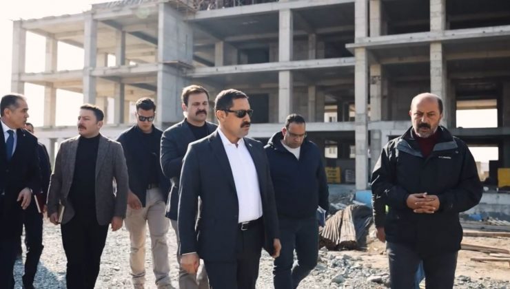 HATAY VALİLİĞİ KAMPÜSÜ YÜKSELİYOR
