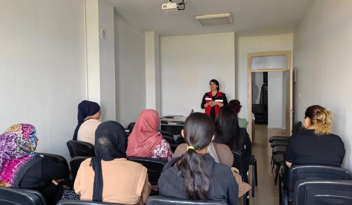 AİLE BAKANLIĞI VATANDAŞLARI BİLGİLENDİRDİ