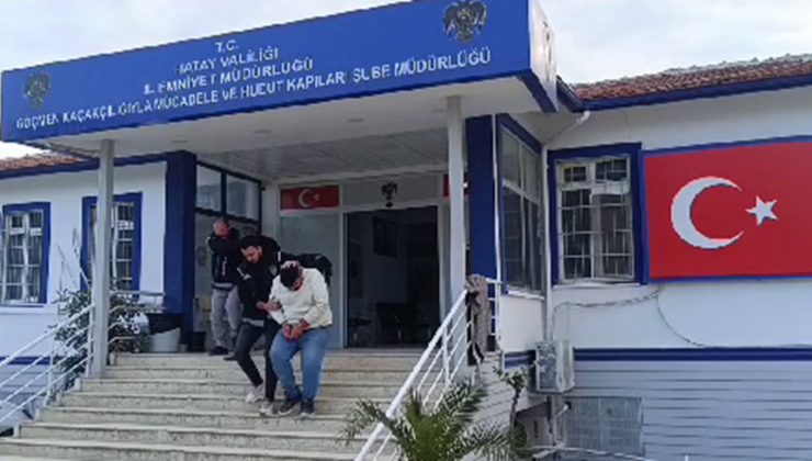 ARAÇLARIYLA GÖÇMEN KAÇIRAN ŞAHISLAR YAKAYI ELE VERDİ   