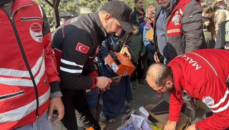 MAKUD’DAN ANTAKYALI ÇOCUKLARA KIYAFET DESTEĞİ