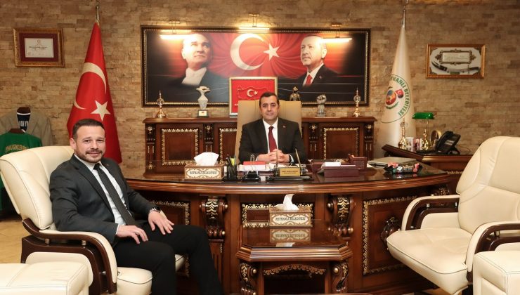 YUMUŞAK: İLÇEMİZİ HATAY’IN PARLAYAN YILDIZI YAPACAĞIZ