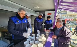 SAMANDAĞ BELEDİYESİ’NDEN SICAK ÇORBA İKRAMI