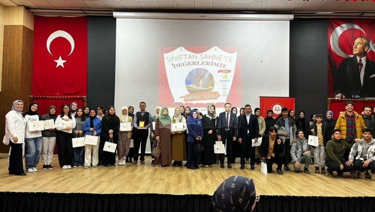 HATAY’DA İMAM HATİP LİSELERİ ARASI TİYATRO YARIŞMASI DÜZENLENDİ