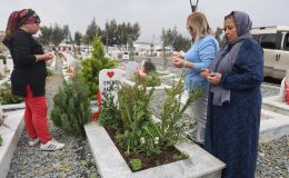 DEPREM ŞEHİTLİĞİNDE BURUK ZİYARET 