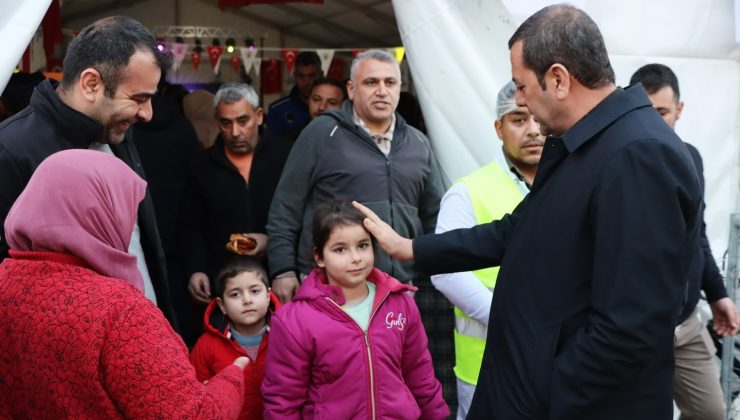 BAŞKAN YUMUŞAK ORUCU VATANDAŞLA BİRLİKTE AÇTI