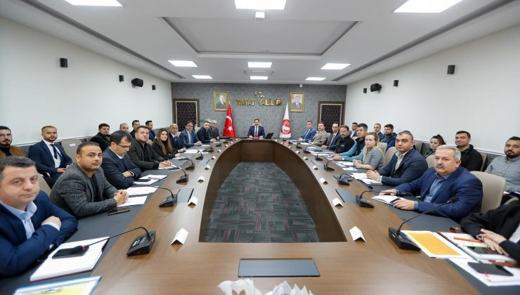HATAY’DA ORTA HASARLI BİNALARIN DURUMU MASAYA YATIRILDI