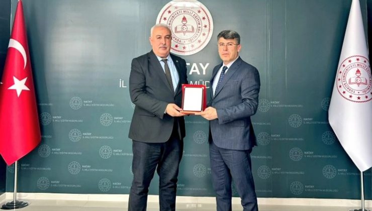 İL MÜDÜRÜ TÜYSÜZ YEŞİLAY HEYETİNİ AĞIRLADI