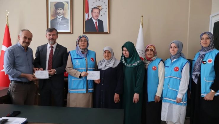 KURAN KURSUNA 3 SINIF YAPIMI İÇİN YARDIMDA BULUNDULAR 