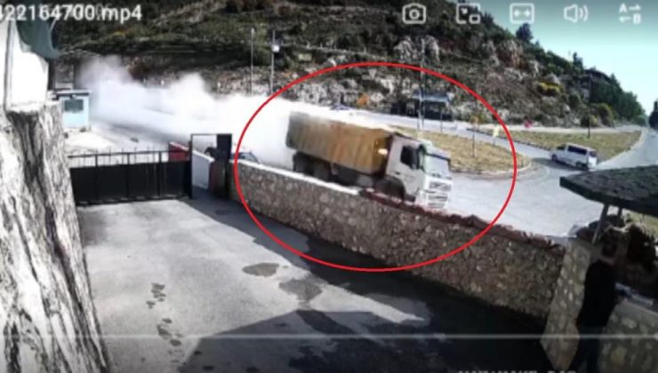 Freni patlayan hafriyat kamyonunun facia öncesi tozu dumana kattığı anlar kamerada
