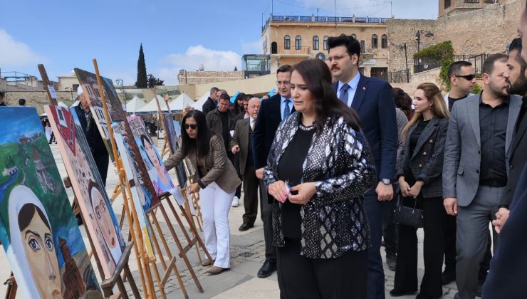 RESSAM EMEL GENÇ  “BİRLİKTE GÜZELİZ 5” SERGİSİNE KATILDI