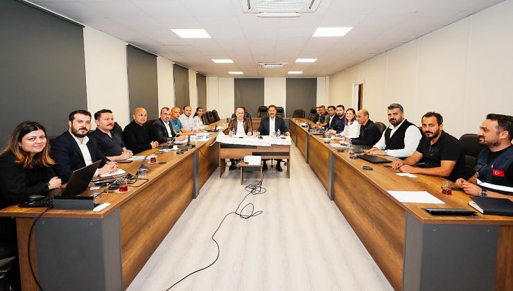 HATAY’DA DEPREMİN İZLERİ SİLİNİYOR