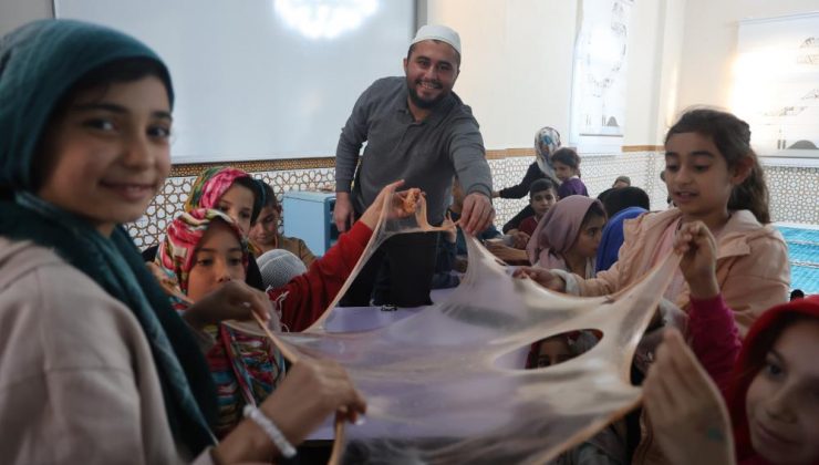 Camiyi çocuklara sevdiren imam, çocuk cemaati sayısını 4’den 100’e çıkarttı