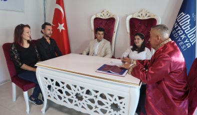 AYLAR ÖNCESİNDEN ‘05.05.2025’ TARİHİNİ SEÇEN ÇİFTLER NİKAH DAİRESİNDE YOĞUNLUK OLUŞTURDU 