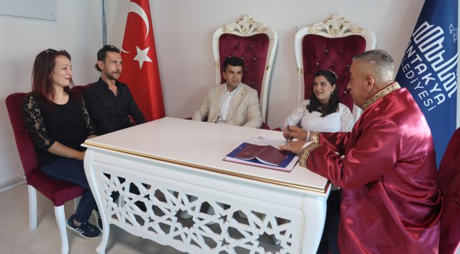 AYLAR ÖNCESİNDEN ‘05.05.2025’ TARİHİNİ SEÇEN ÇİFTLER NİKAH DAİRESİNDE YOĞUNLUK OLUŞTURDU 