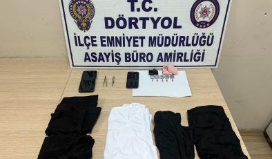 EHLİYET SINAVINDA KOPYA ÇEKMEYE ÇALIŞTILAR   