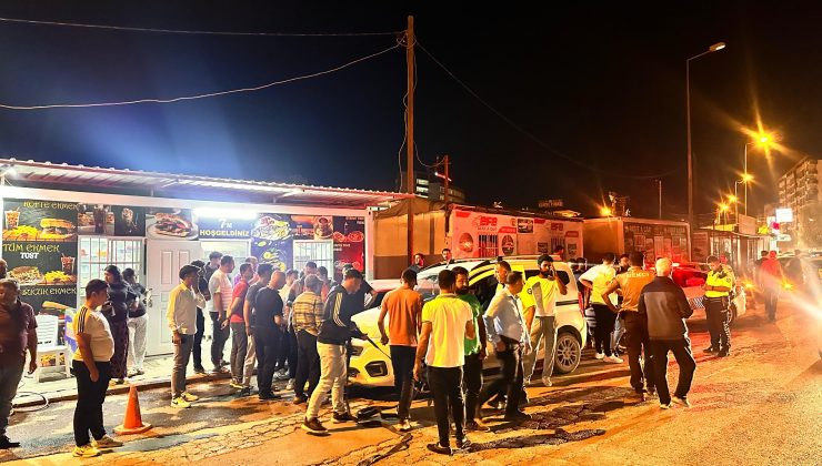 SATMAK İÇİN KAPORASINI ALDIĞI OTOMOBİLİNİN ÜZERİNE HAFİF TİCARİ ARAÇ ÇIKTI   