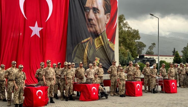 KAMUFLAJ GİYEN ENGELLİ GENÇLER YEMİN ETTİ   