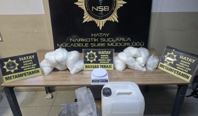 HASSA’DA 11 KİLO 226 GRAM METAMFETAMİN ELE GEÇİRİLDİ   