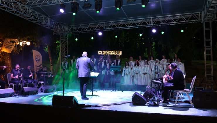İRFAN VE SANAT GÜNLERİ’NDE SAHNE MEDENİYETLER KOROSU’NUN