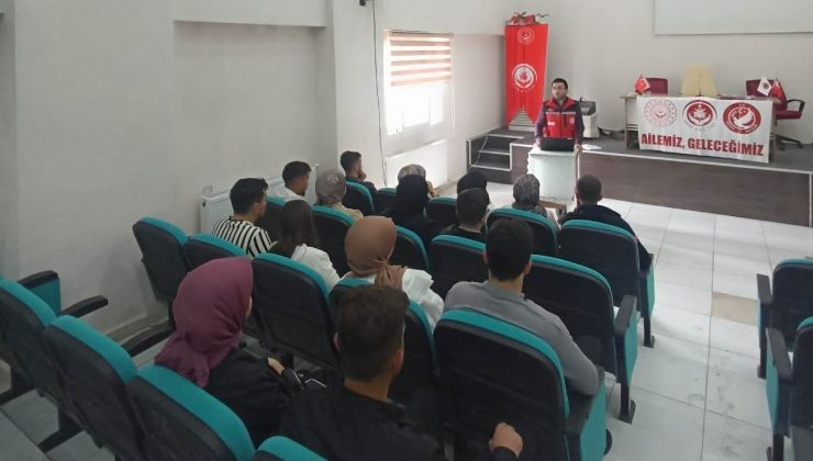 HATAY’DA GENÇLERE EVLİLİK ÖNCESİ EĞİTİMİ VERİLDİ