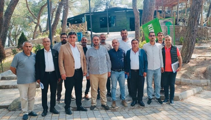 ŞENER MEZARLIKLARDA SÜREN ÇALIŞMALARI İNCELEDİ