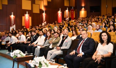 MEHMET CELAL ÖZYILDIZ VE AKER KARTAL HMKÜ’DE ÖĞRENCİLERLE BULUŞTU